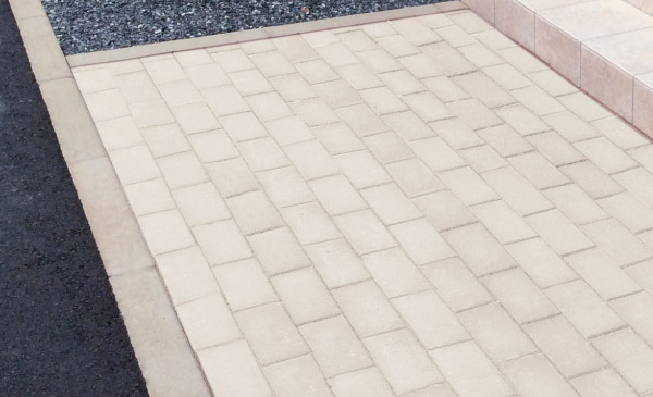 縁石 ショット加工 縁取り 花壇 敷材 アプローチ エクステリア 久保田セメント工業株式会社