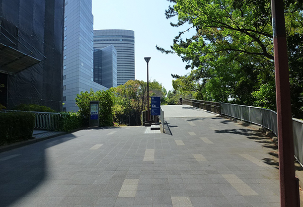 ポートピア大通り 3工区(神戸市)