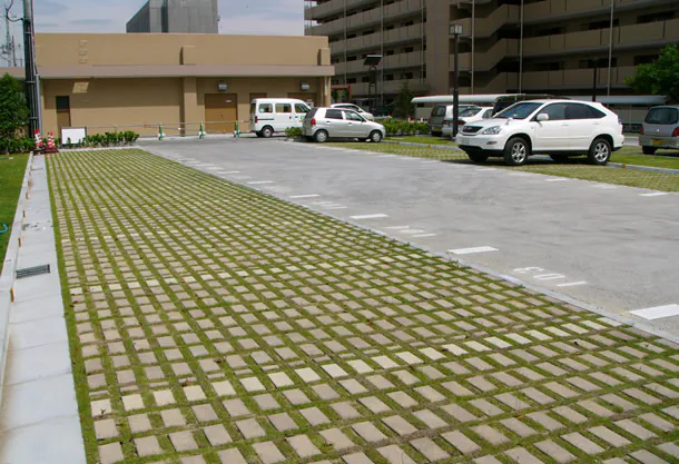 県営住宅駐車場（姫路市/グラスキーパー）