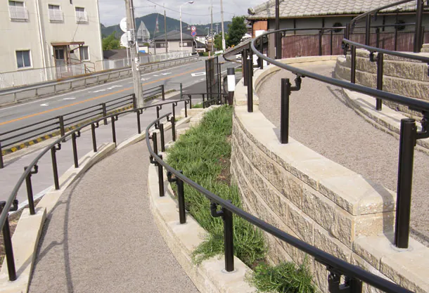 神鉄樫山駅前（小野市）