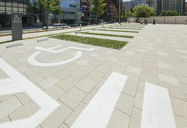 神戸市立磯上体育館駐車場(神戸市)