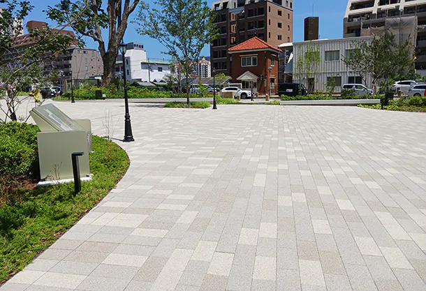宝塚市マンション外構(宝塚市) | ピアジェブラスト・クールスポットペイブ®