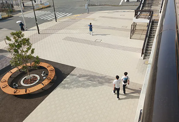 名谷駅商業施設前(神戸市) | ハートランドペイブ透水